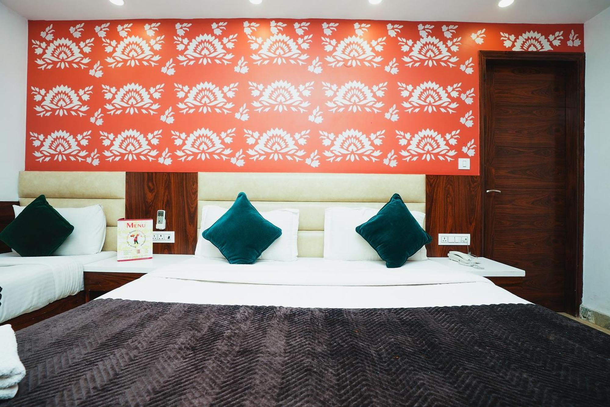 Hotel Kabir Palace Karol Bagh Nuova Delhi Esterno foto