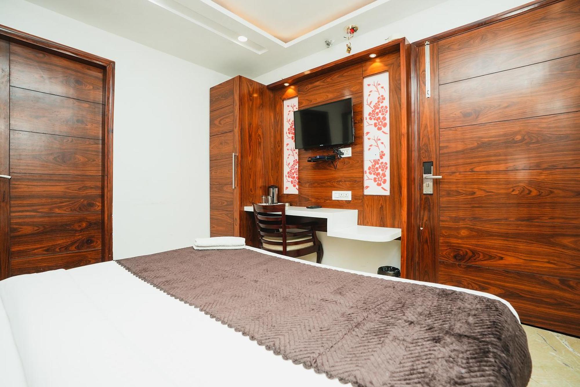 Hotel Kabir Palace Karol Bagh Nuova Delhi Esterno foto