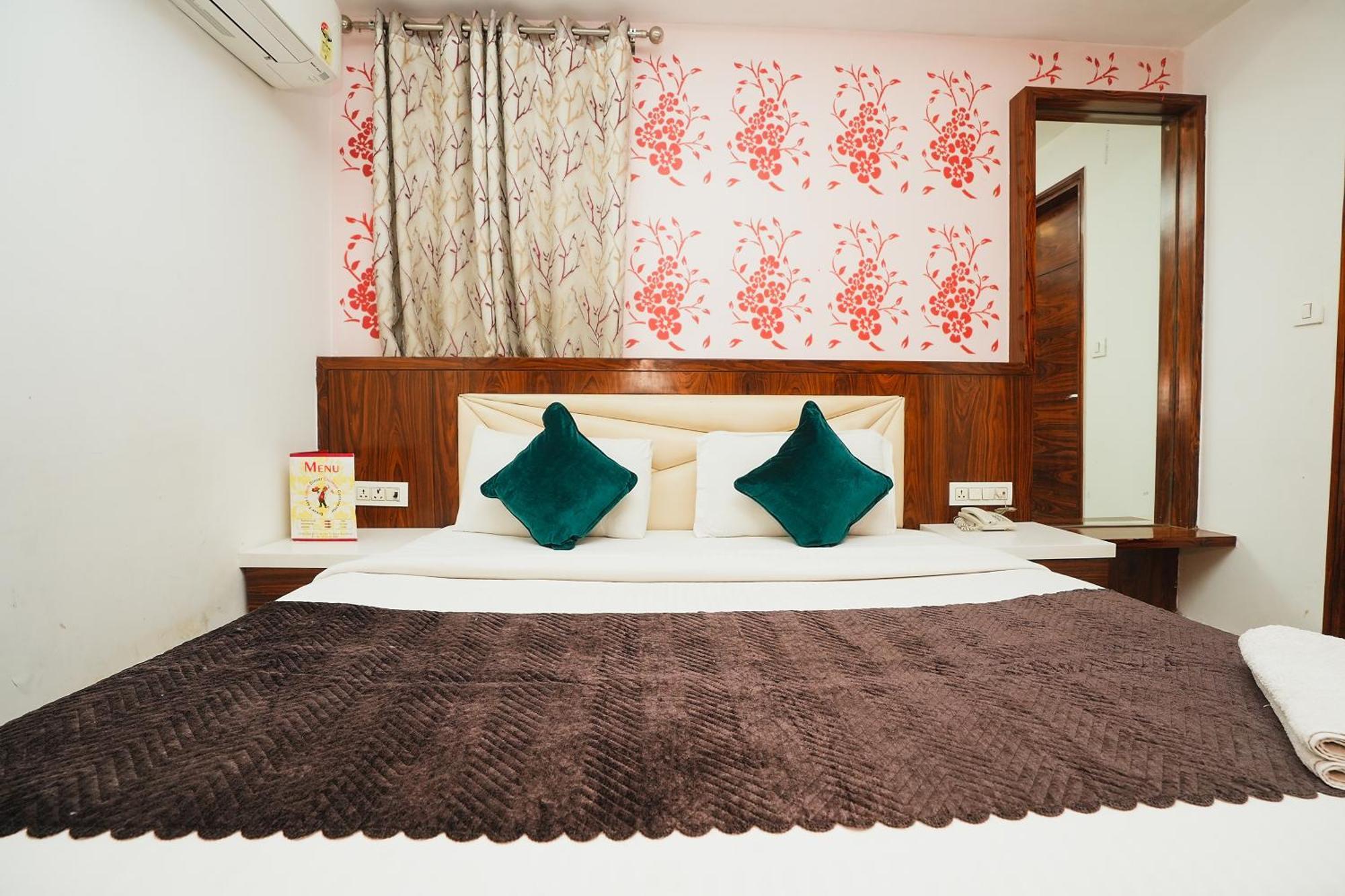 Hotel Kabir Palace Karol Bagh Nuova Delhi Esterno foto