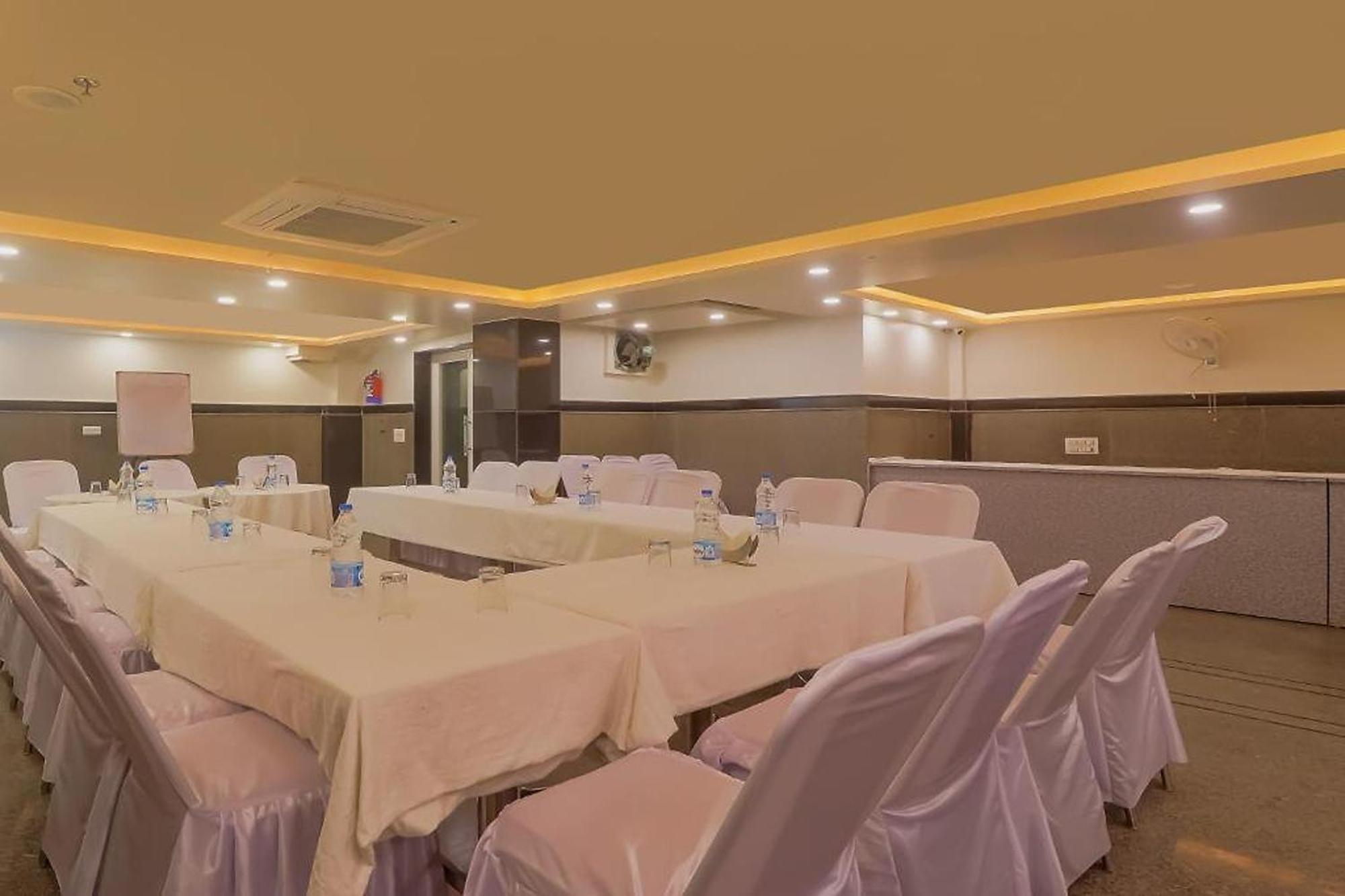 Hotel Kabir Palace Karol Bagh Nuova Delhi Esterno foto