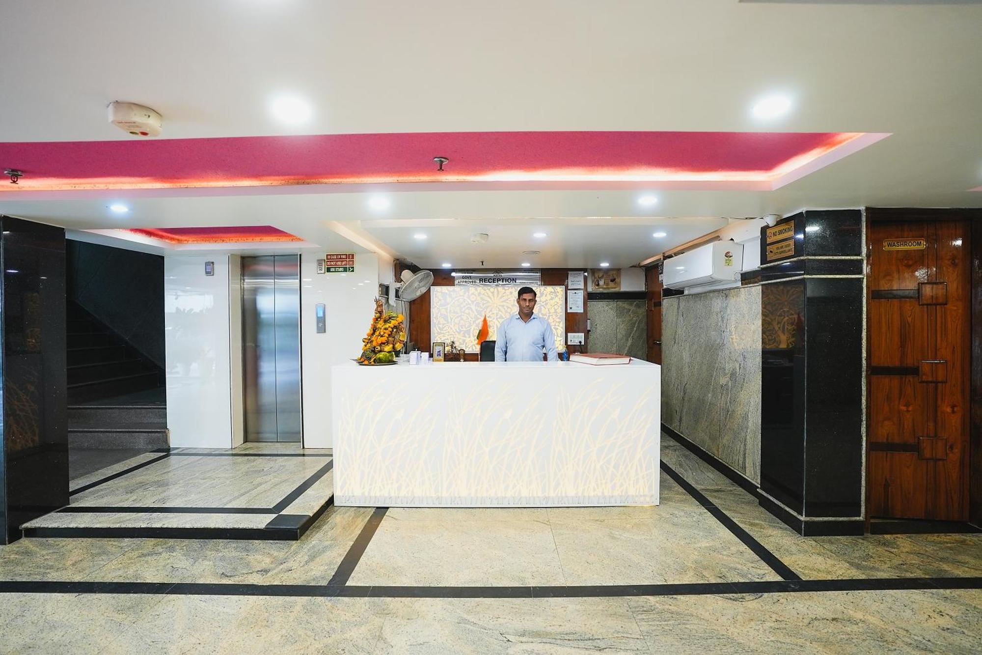 Hotel Kabir Palace Karol Bagh Nuova Delhi Esterno foto